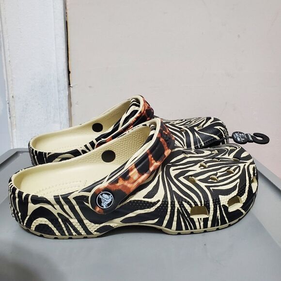 Crocs Classic Unisex Animal Print Remix Clog Men 5 Women 7 207840-2Y9 New - Picture 3 of 10